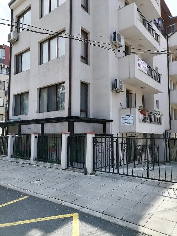 Apartment White Home-Apartament Burgas